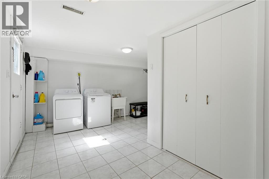 58 Onslow Court Property Photo 31