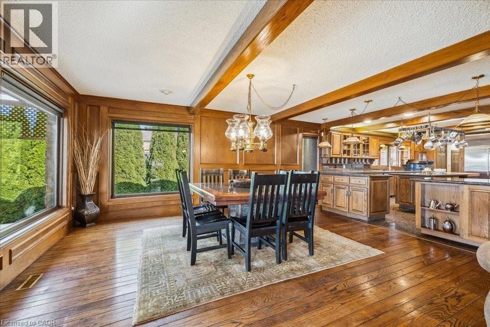 7 Lakegate Drive Property Photo 15
