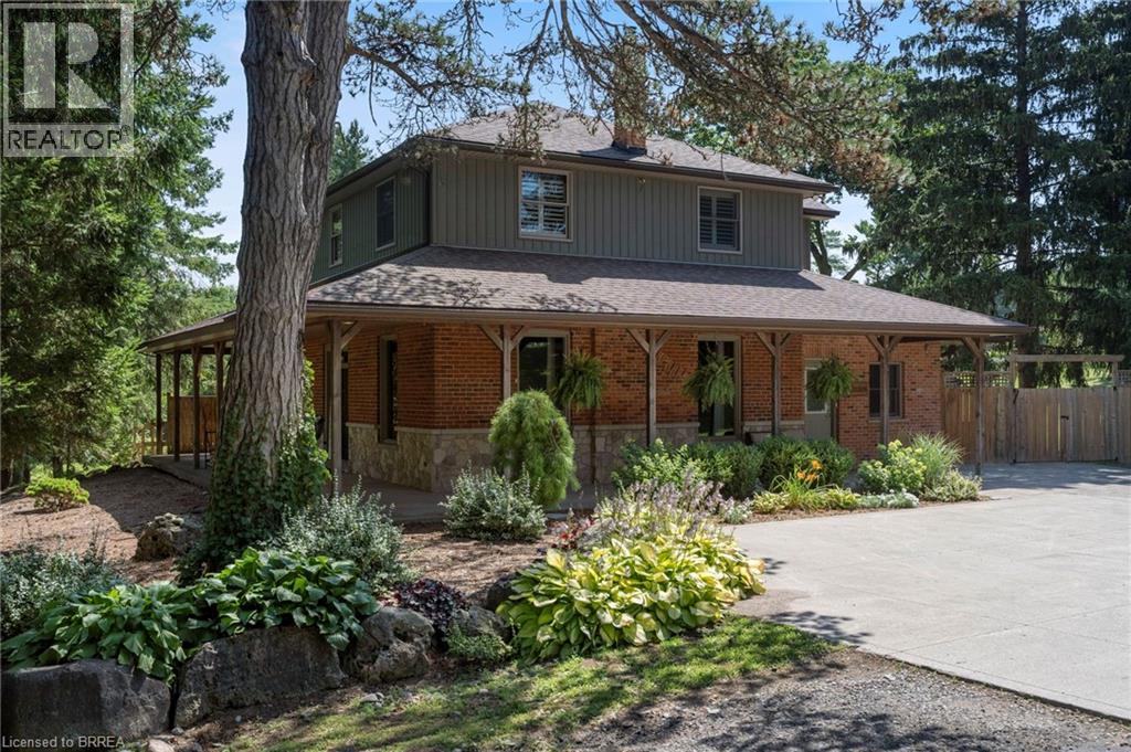 182 Governors Road E Property Photo 2