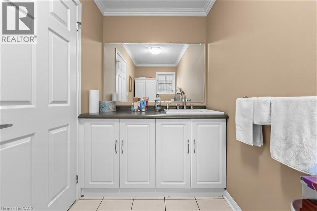 1098 Hepburn Road Property Photo 24