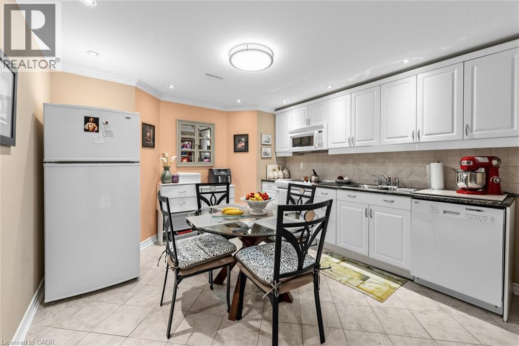 1098 Hepburn Road Property Photo 33