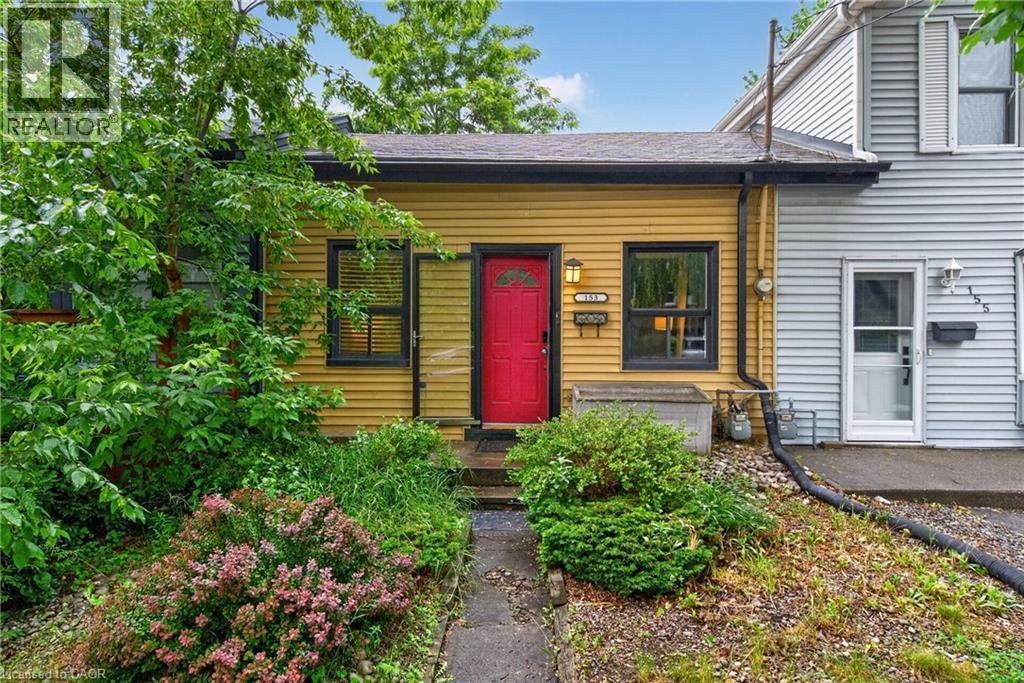 153 FERRIE Street E Property Photo 1