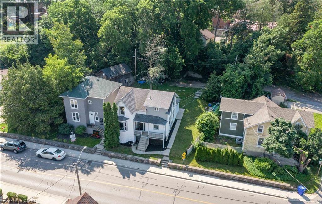 66 Queen Street W Property Photo 9