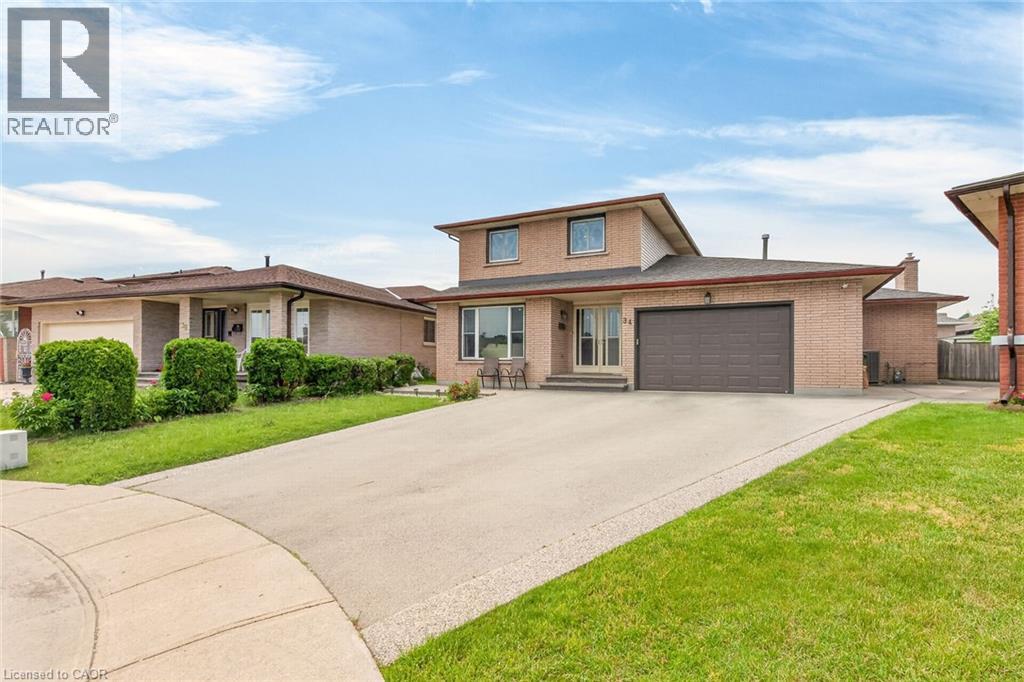34 Capri Crescent Property Photo 2