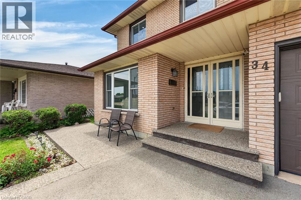 34 Capri Crescent Property Photo 3