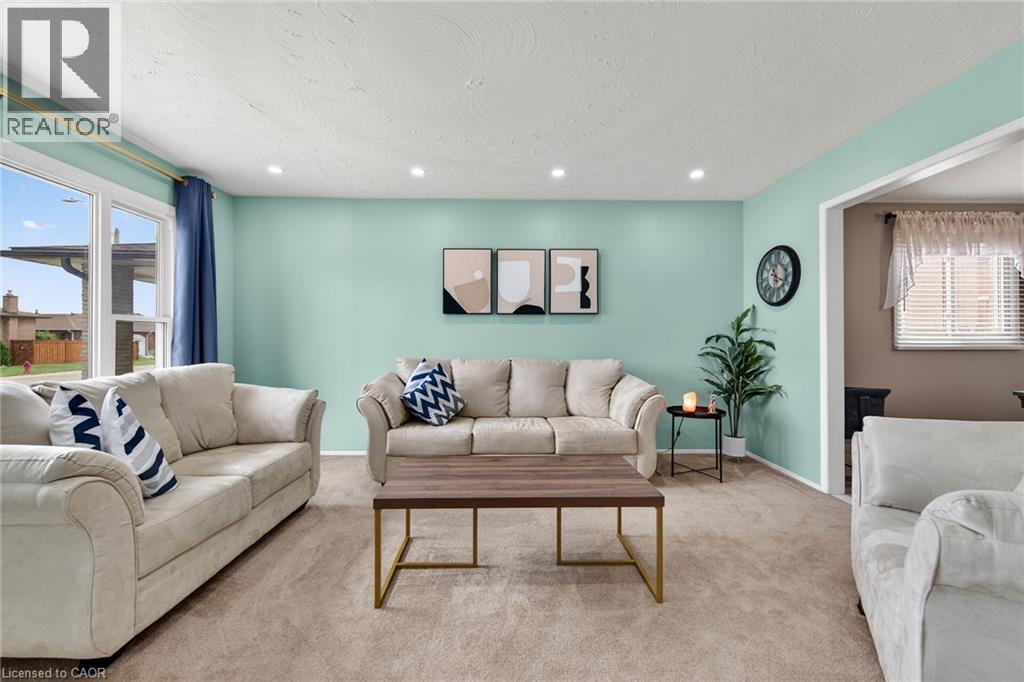 34 Capri Crescent Property Photo 16