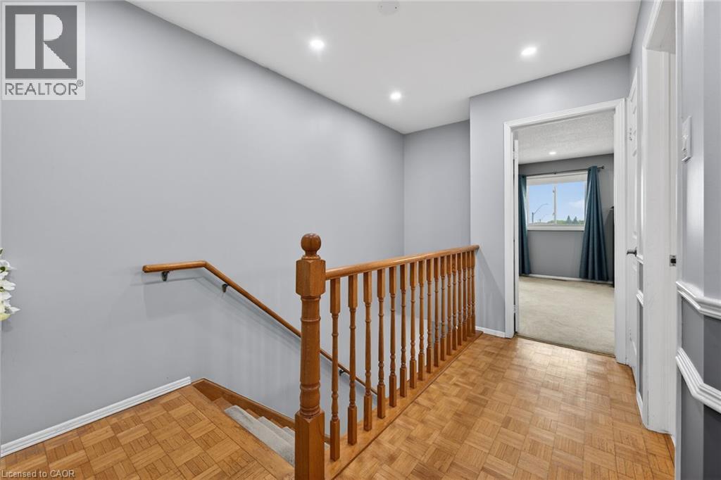 34 Capri Crescent Property Photo 27