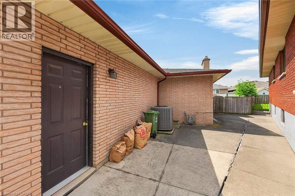 34 Capri Crescent Property Photo 45