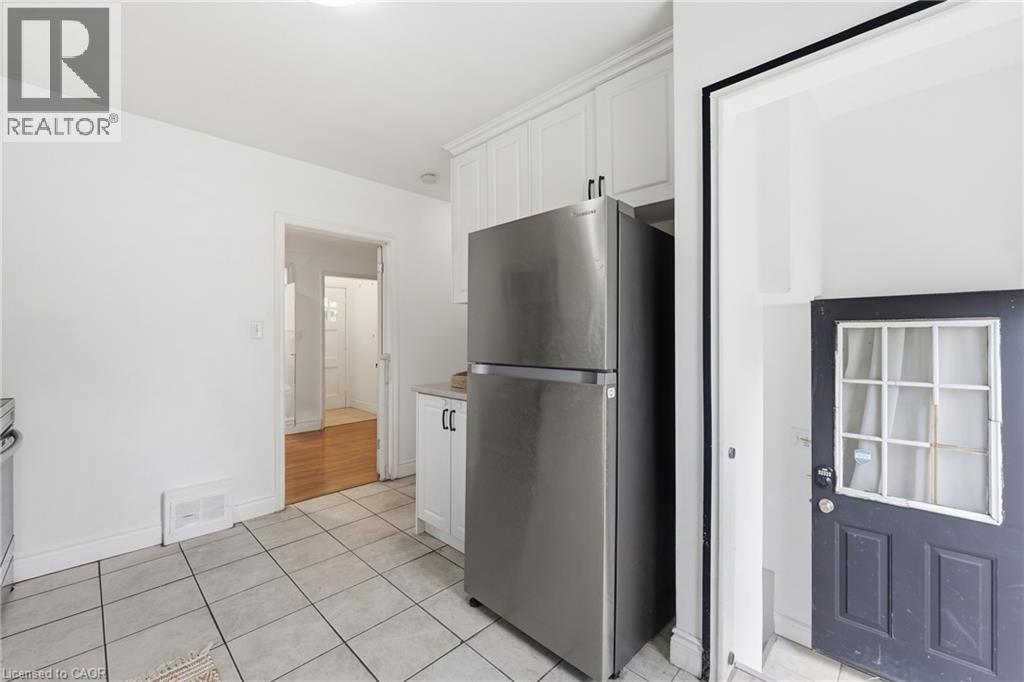 15 West 1st Street Property Photo 15