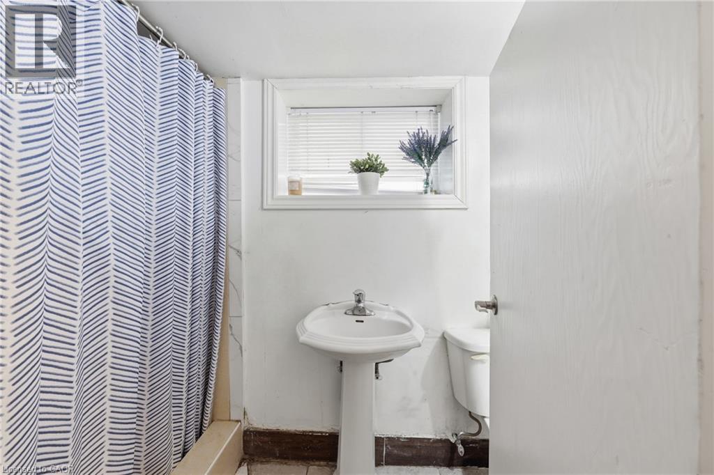 15 West 1st Street Property Photo 29