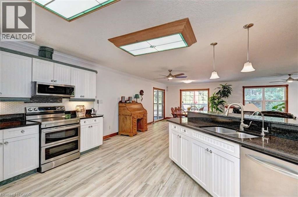 527 River Road Property Photo 32