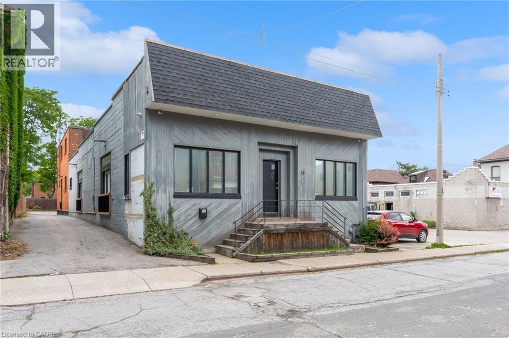 16 MYRTLE Avenue Unit# 7