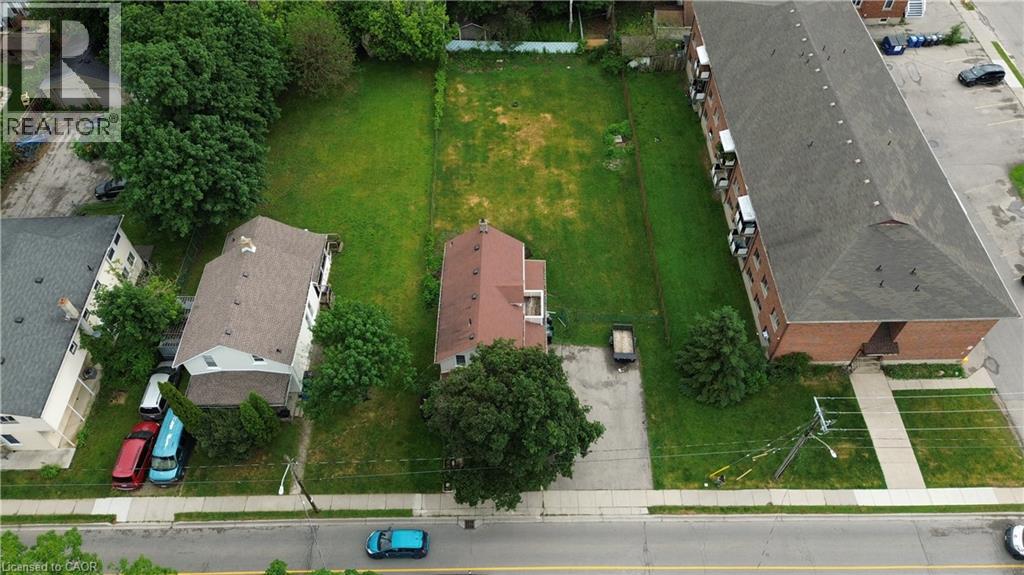 841 Duke Street Property Photo 1
