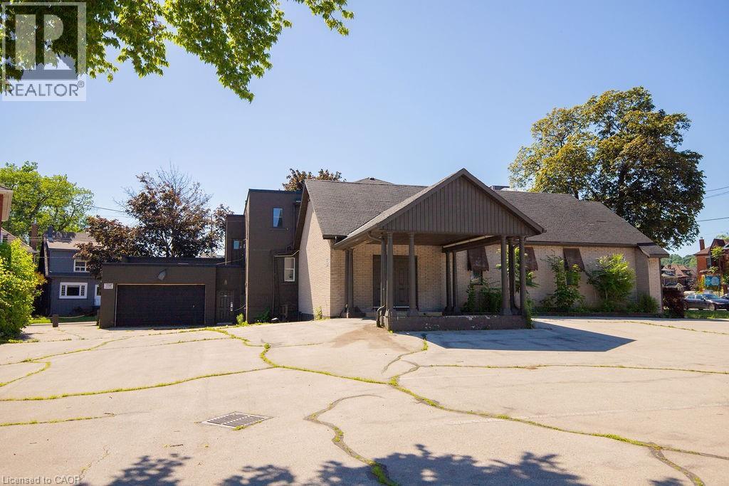 1309 King Street Property Photo 1