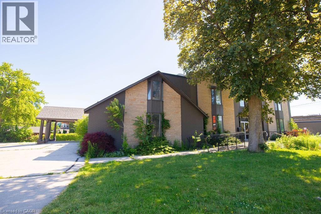 1309 King Street Property Photo 6