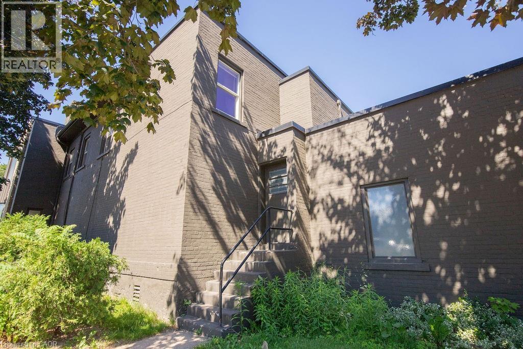 1309 King Street Property Photo 17