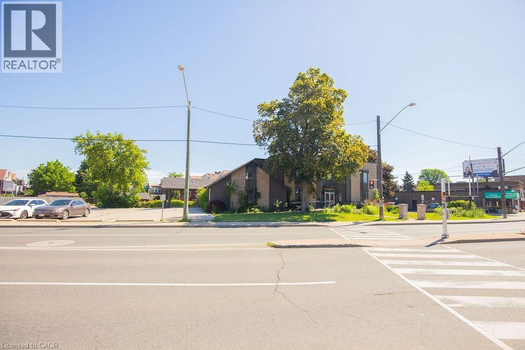 1309 King Street Property Photo 28