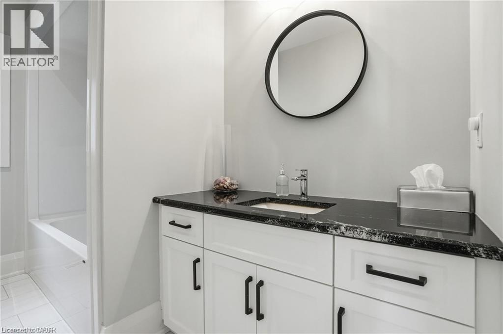 59 Swan Avenue Property Photo 16