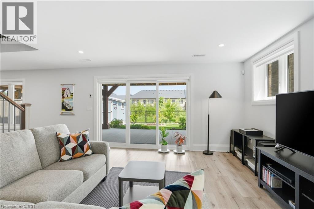 59 Swan Avenue Property Photo 31
