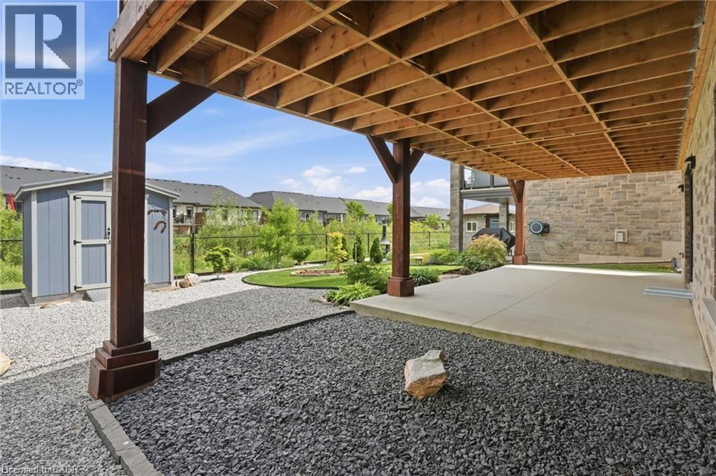 59 Swan Avenue Property Photo 38