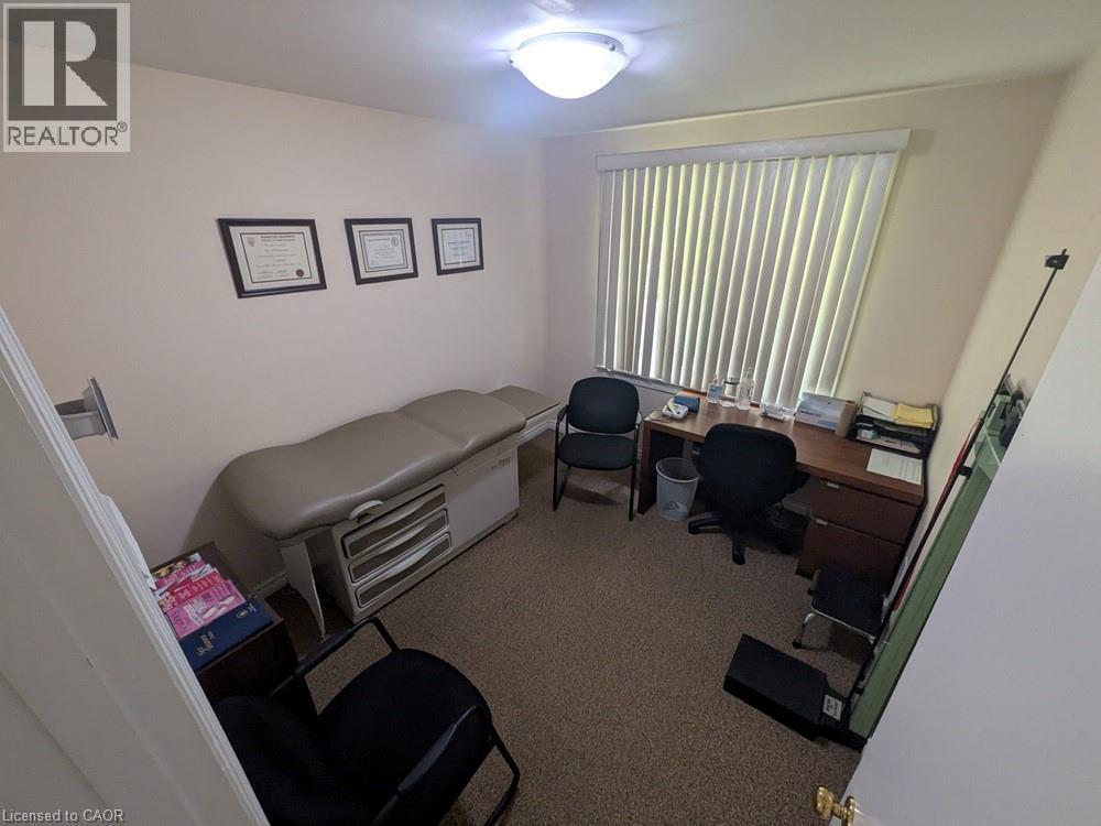 663 Coronation Boulevard Property Photo 9