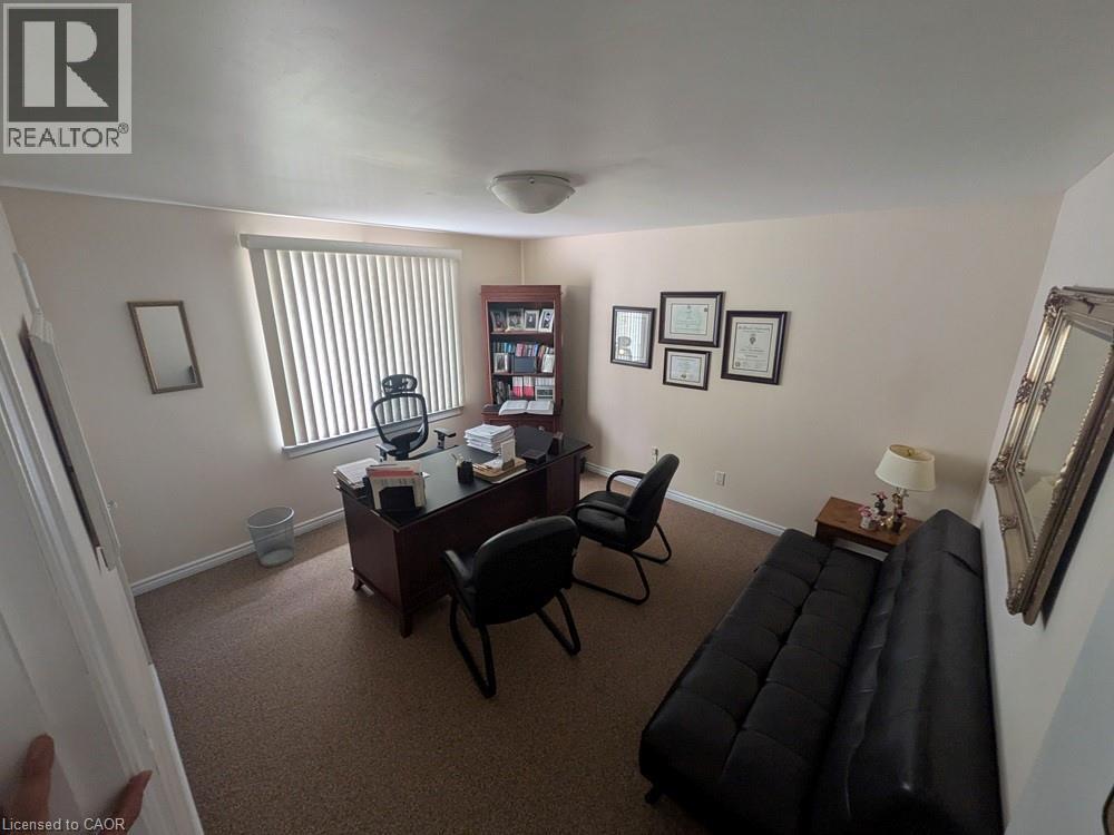 663 Coronation Boulevard Property Photo 10