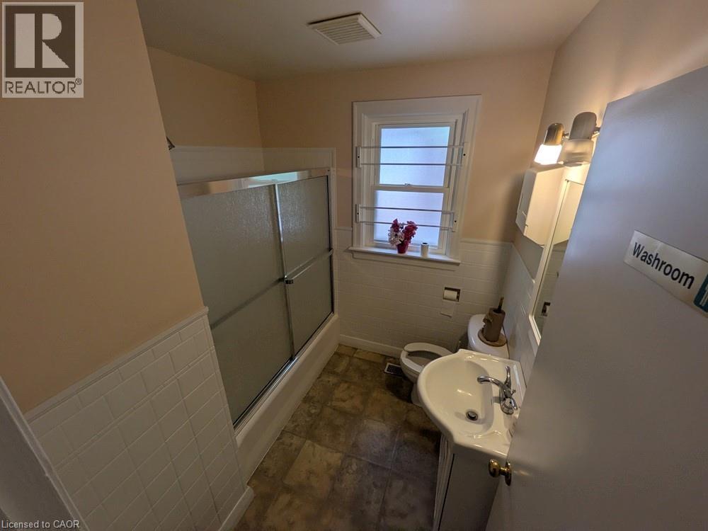 663 Coronation Boulevard Property Photo 12