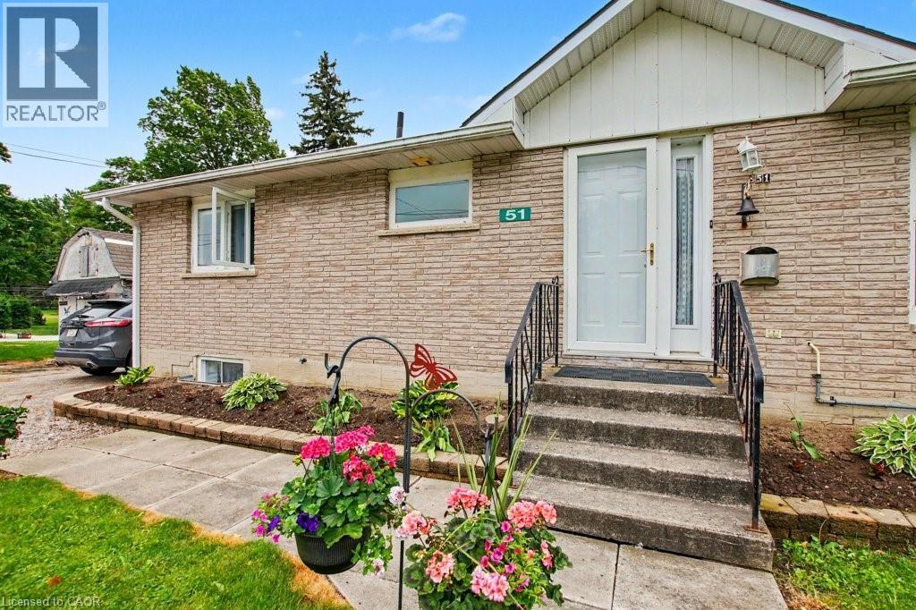 51 Schade Street Property Photo 3