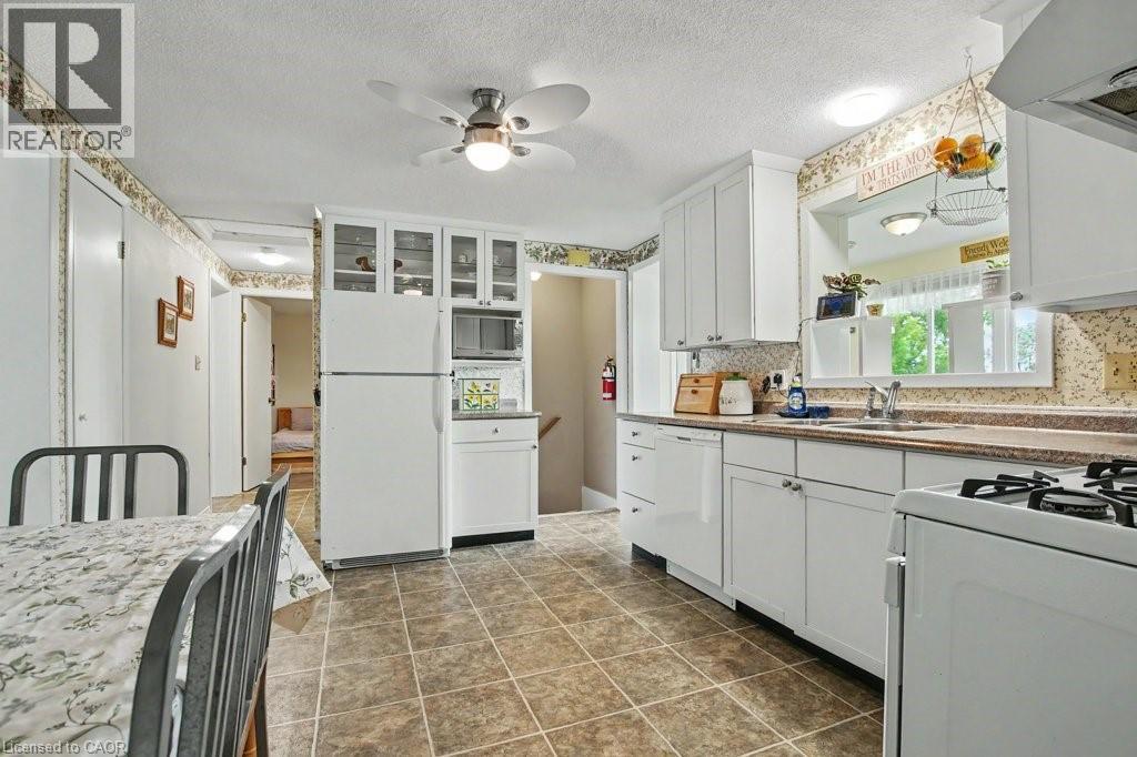 51 Schade Street Property Photo 13