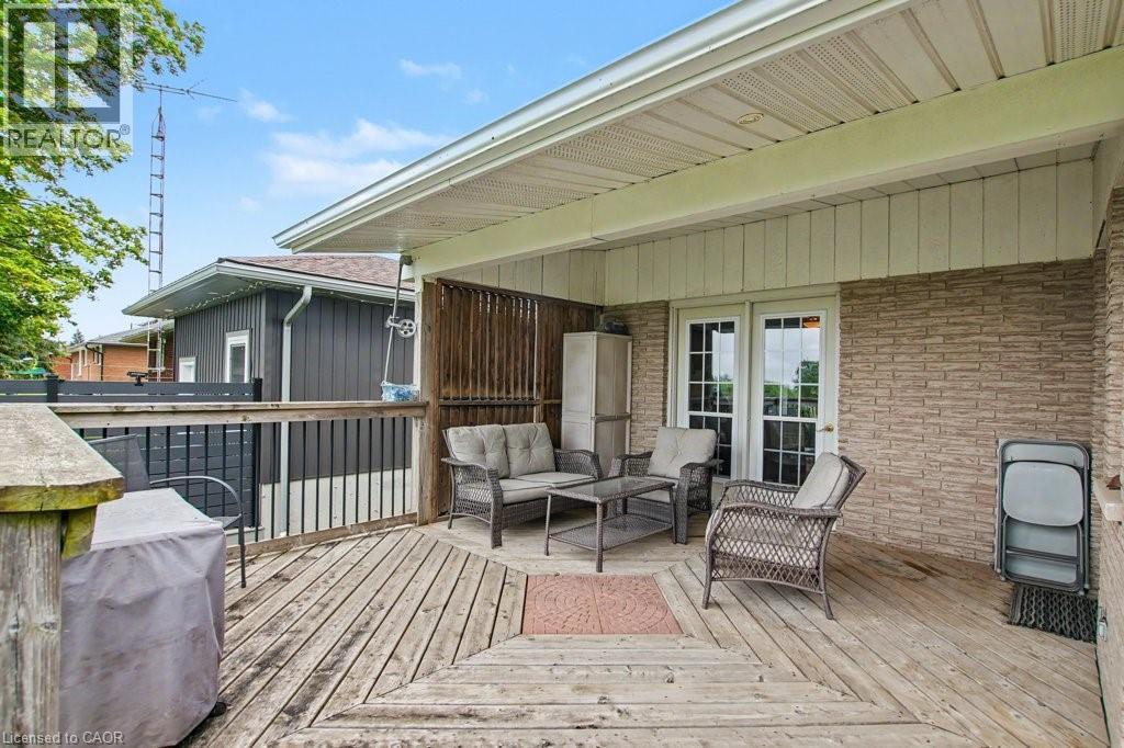 51 Schade Street Property Photo 36