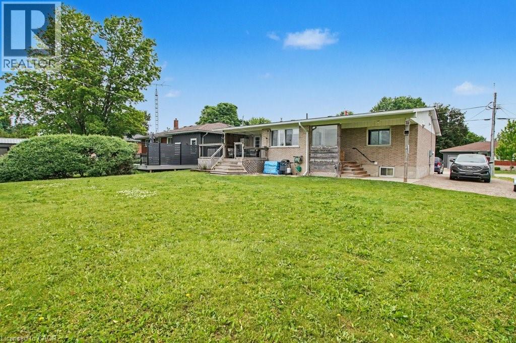 51 Schade Street Property Photo 40