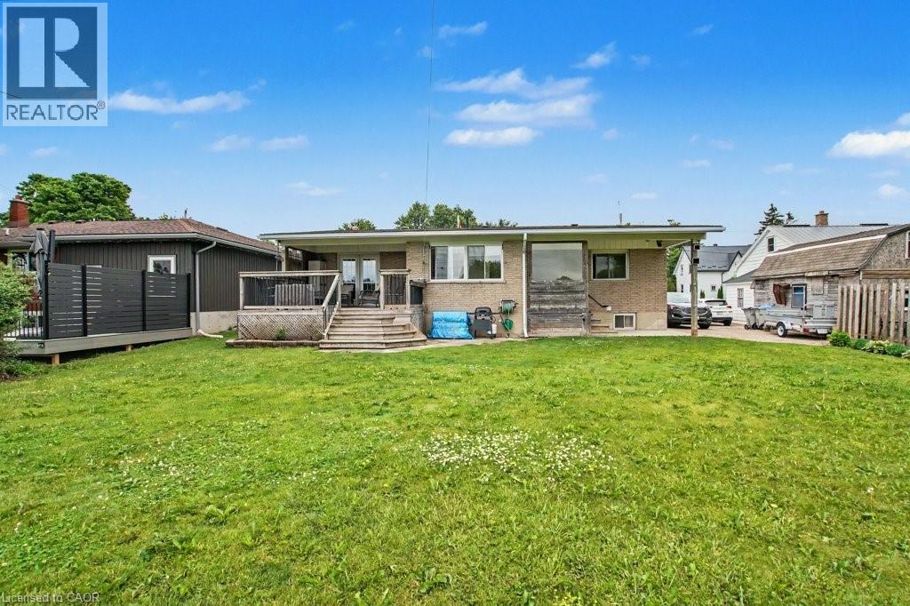 51 Schade Street Property Photo 41