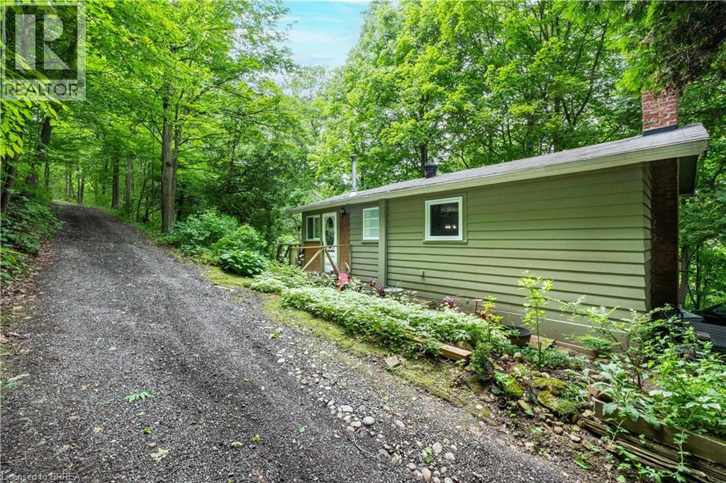 551 East River Road Property Photo 7