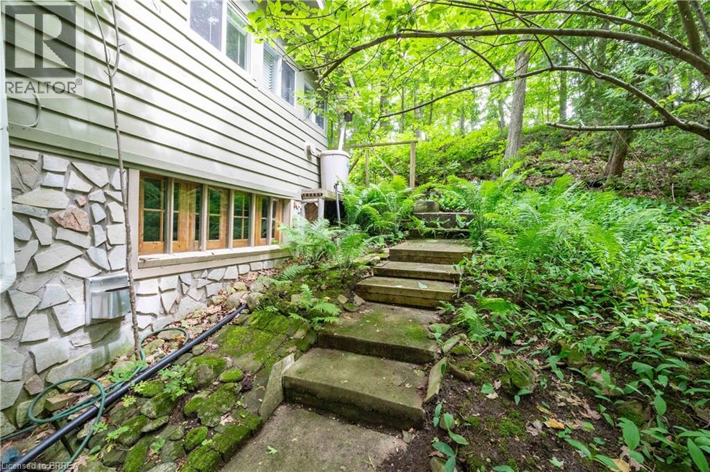 551 East River Road Property Photo 33
