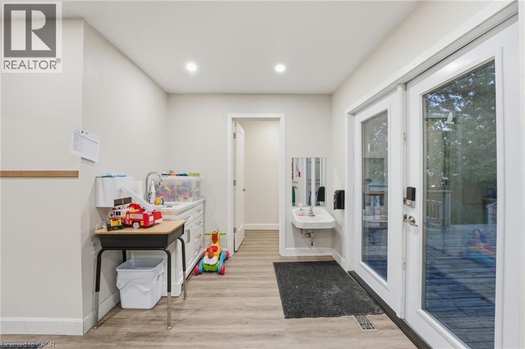 87 Blandford Street Property Photo 20