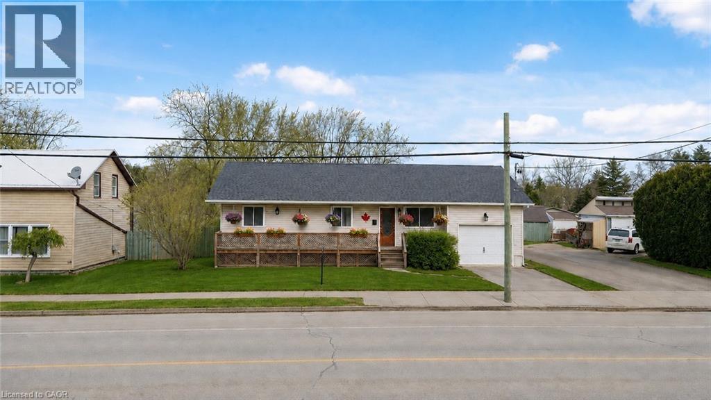 12 MAIN Street W Property Photo 1