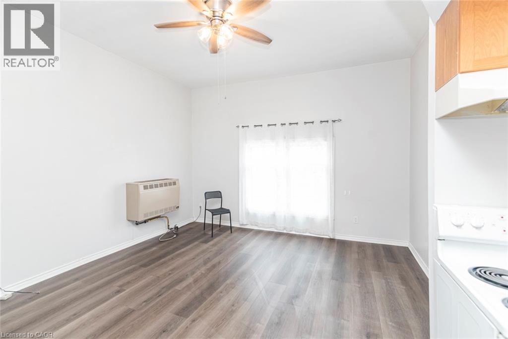 116-118 Lock Street E Property Photo 25