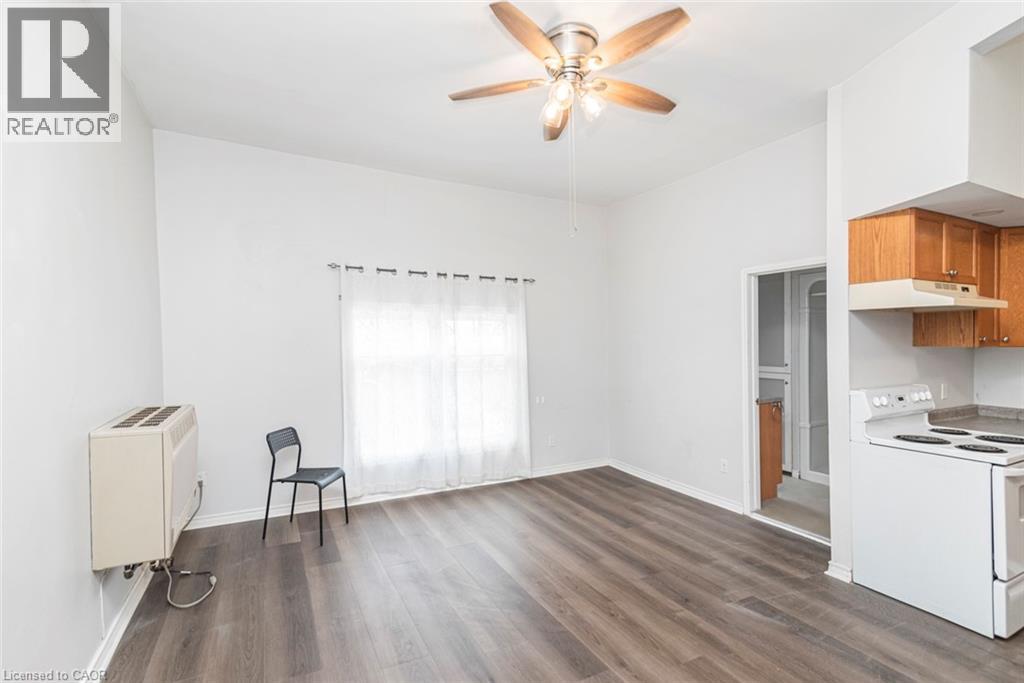 116-118 Lock Street E Property Photo 27