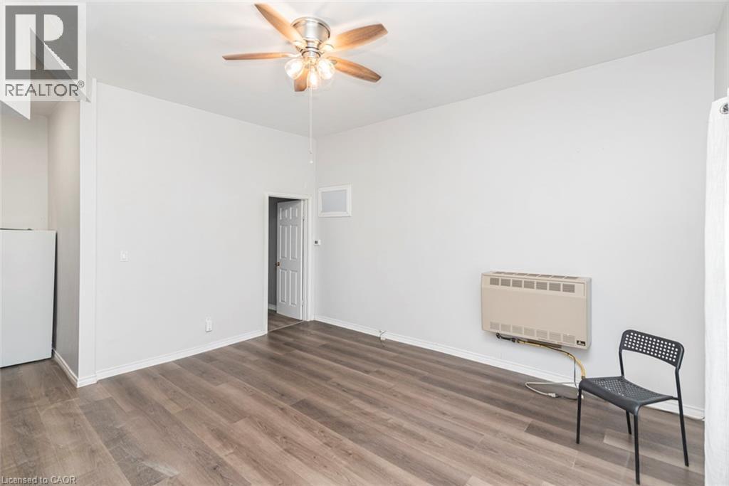 116-118 Lock Street E Property Photo 28