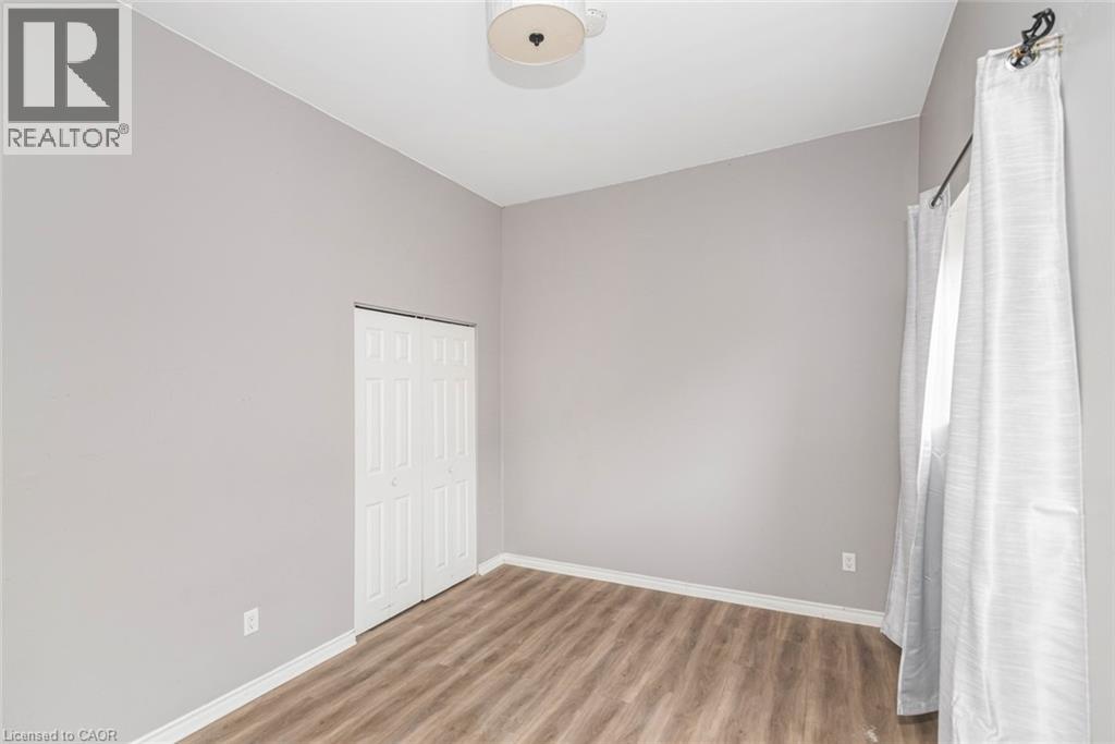 116-118 Lock Street E Property Photo 29