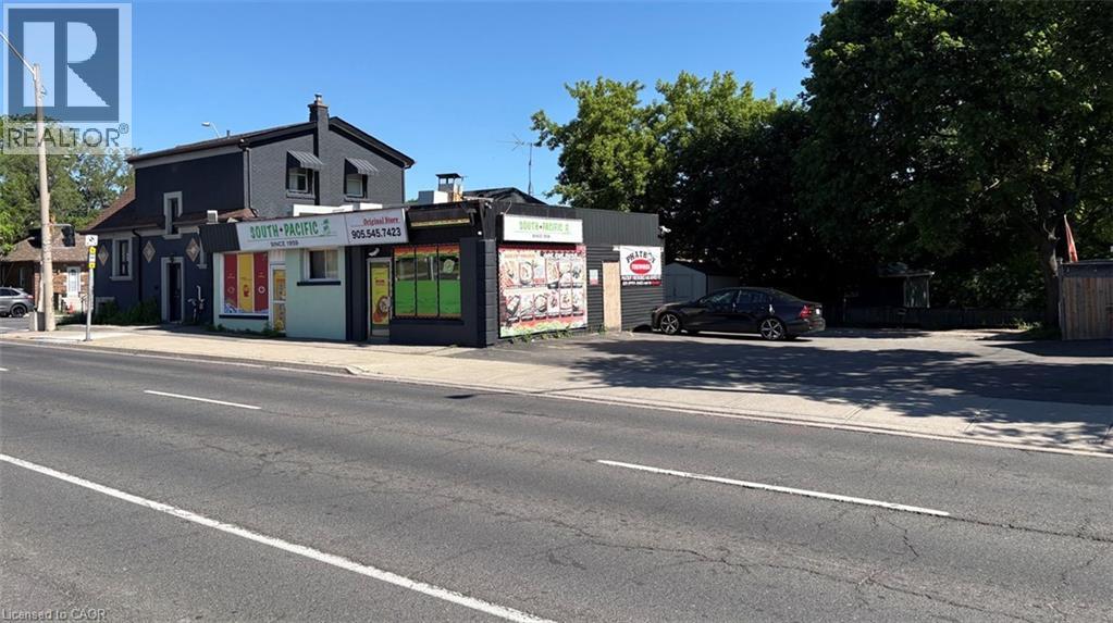 619 Upper Wentworth Street Property Photo 4