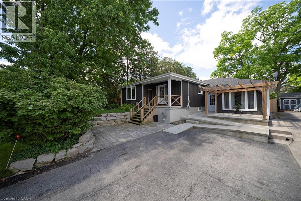 260 Owen Street Property Photo 4