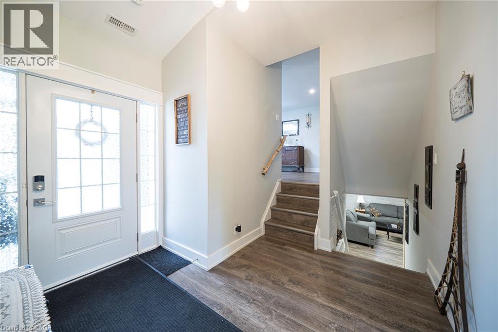 260 Owen Street Property Photo 6
