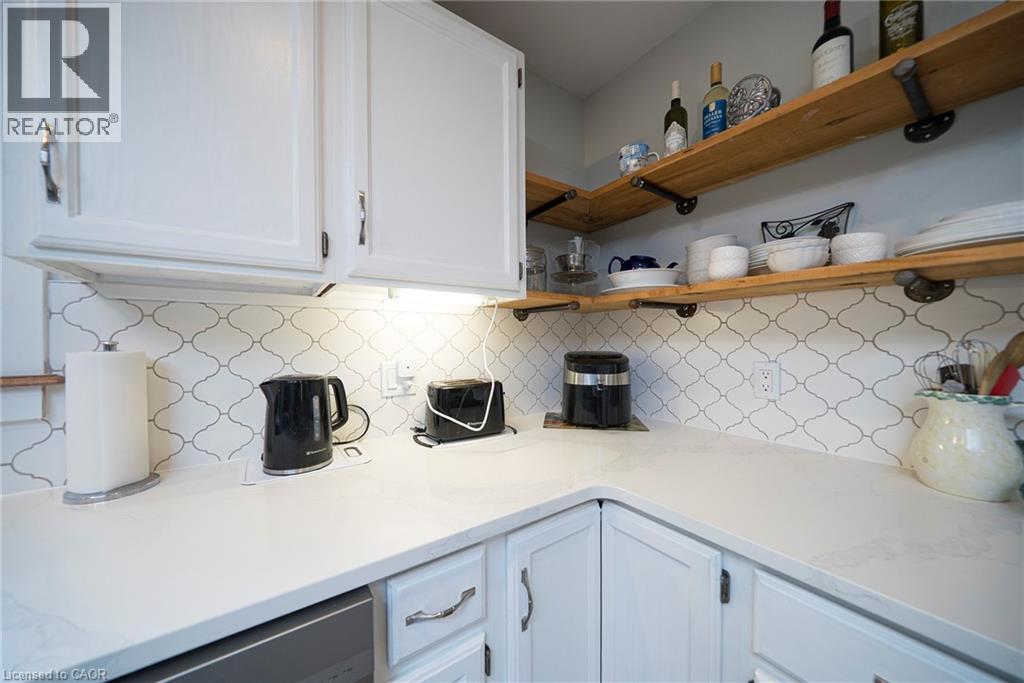 260 Owen Street Property Photo 13
