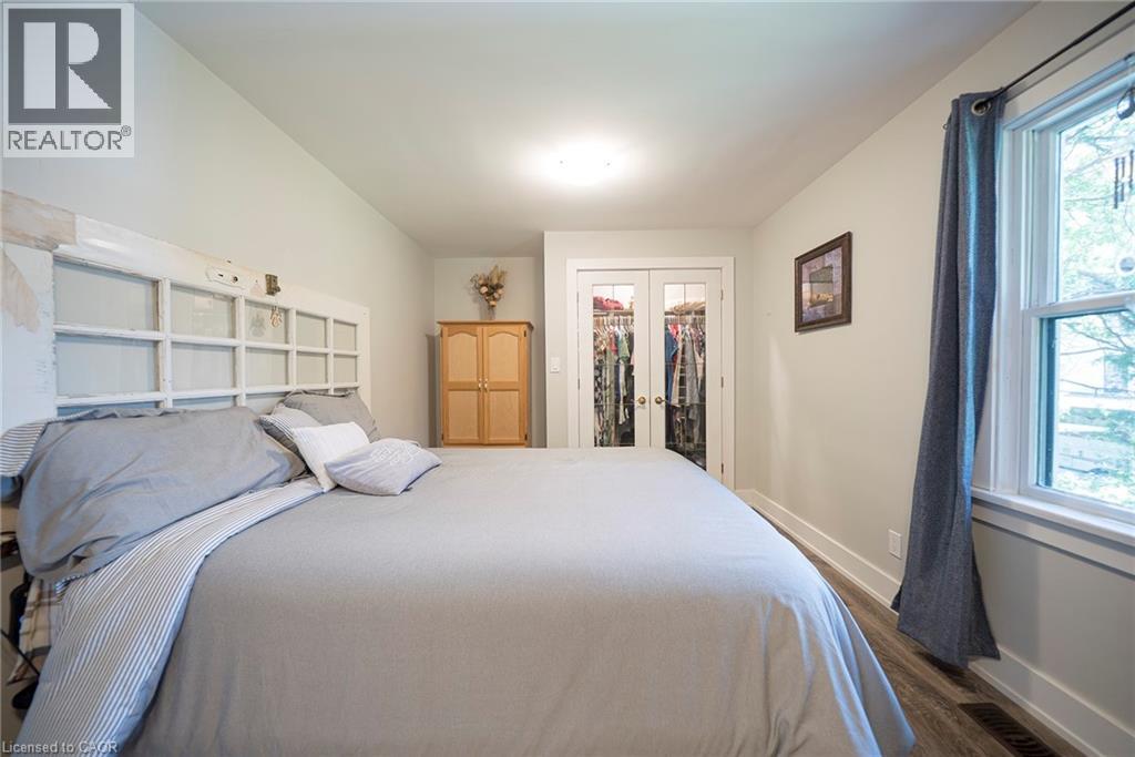 260 Owen Street Property Photo 17