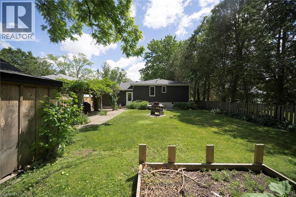 260 Owen Street Property Photo 33