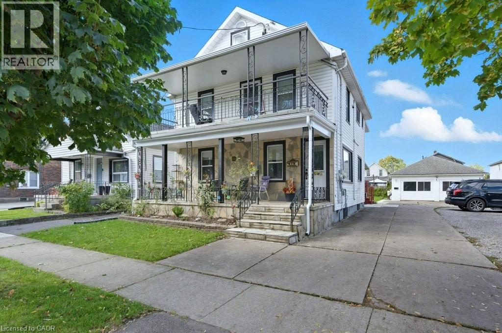111 MCALPINE Avenue S Property Photo 1