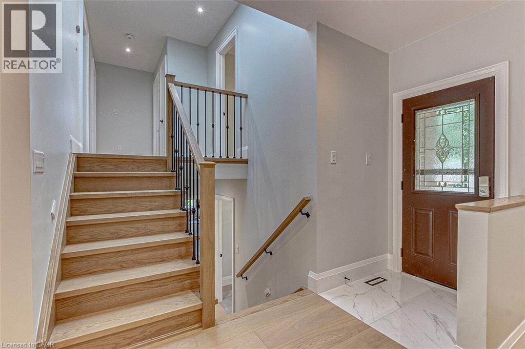 33 Tyrell Street Property Photo 3