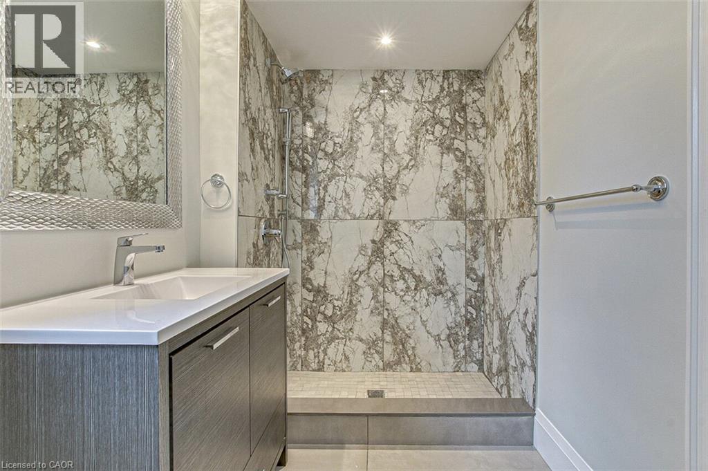 33 Tyrell Street Property Photo 29