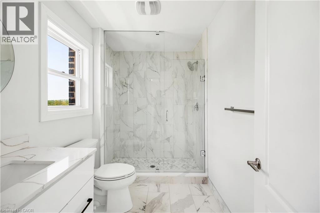 131 St George Street Property Photo 19